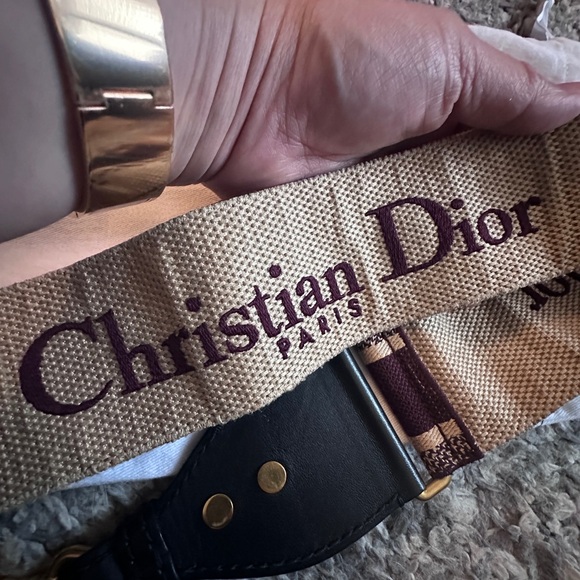 Authentic Christian Dior Burgundy Oblique Bag Strap - Picture 4 of 13